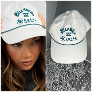 Billabong Snapback Women’s Hat in Salt Crystal White with Teal